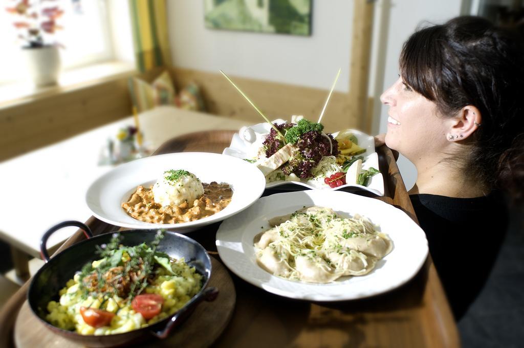 Gasthof Goldener Fisch 리엔츠 외부 사진