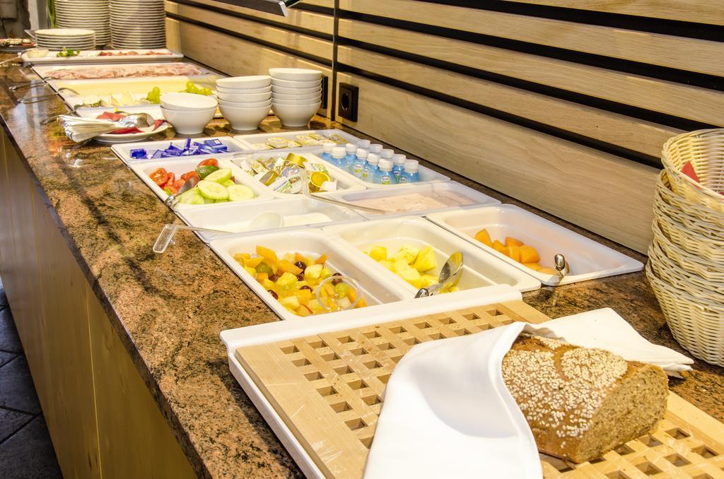 Gasthof Goldener Fisch 리엔츠 외부 사진