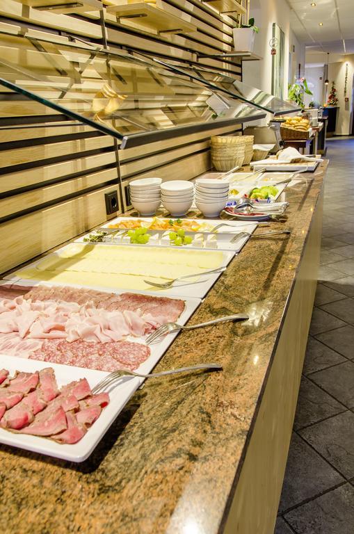 Gasthof Goldener Fisch 리엔츠 외부 사진